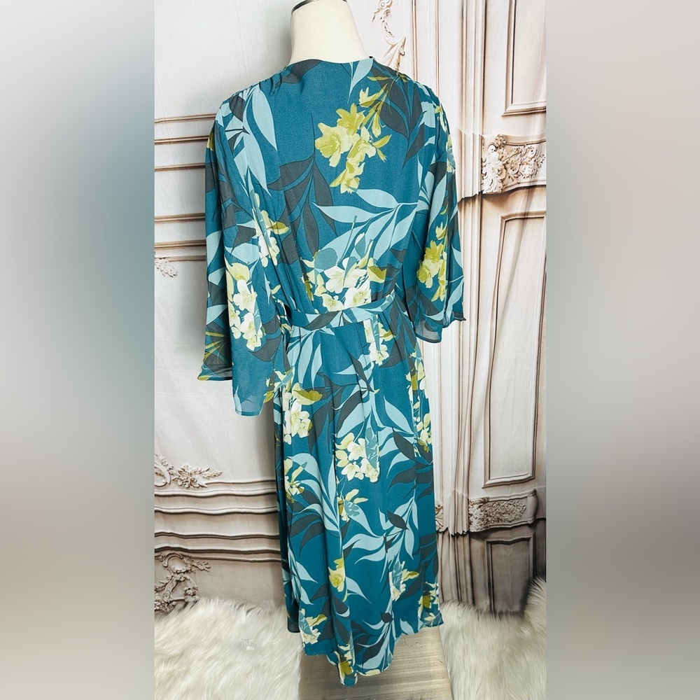 Floral Teal Maxi Dress - Picture 4 of 9